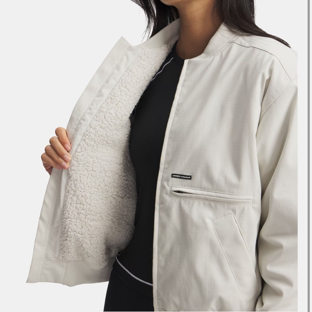 Under Armour Light UA Expanse Fleece-Lined
Women's Bomber Jacket